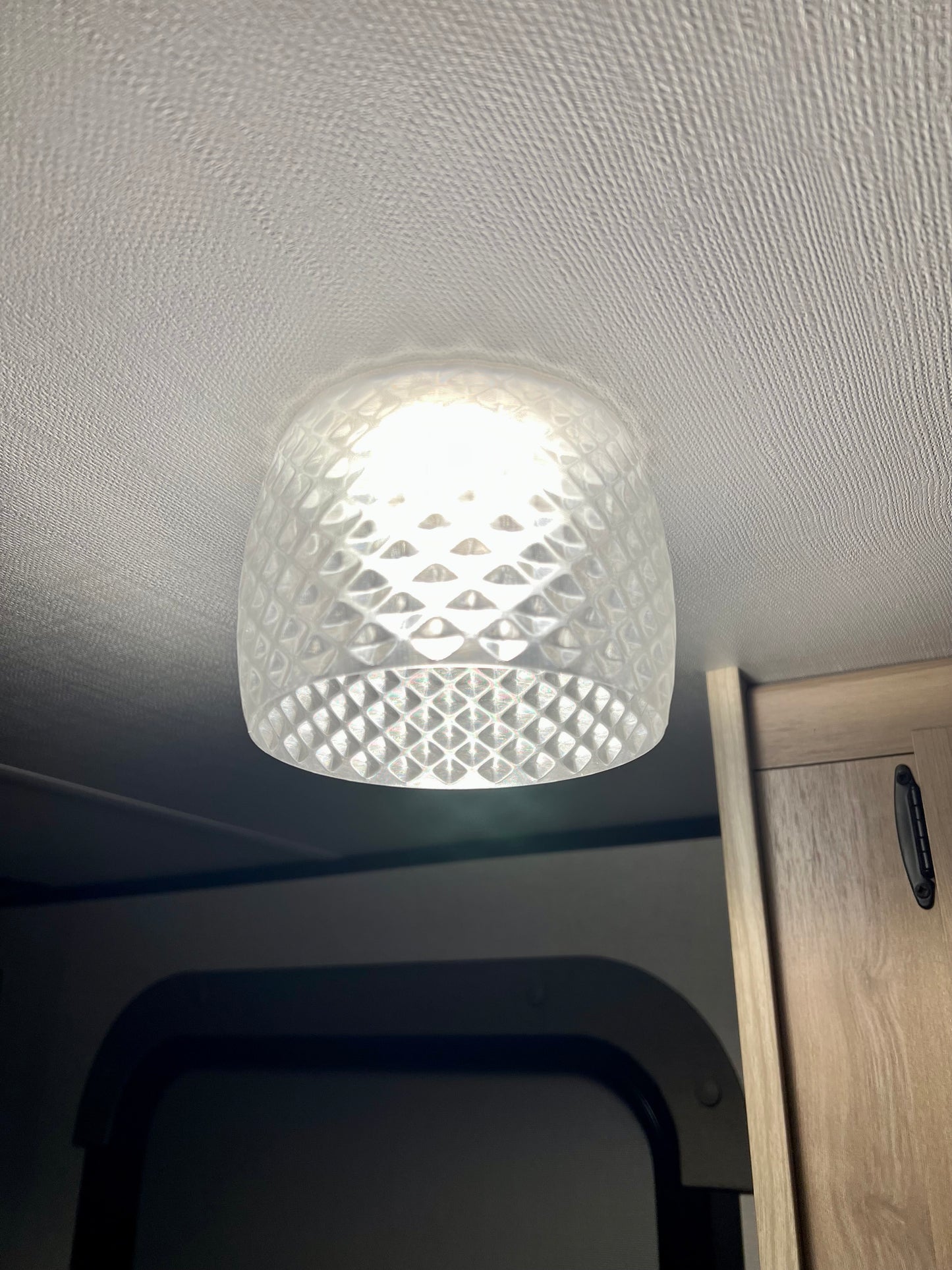 Diamond Texture RV LED Puck Light Shade